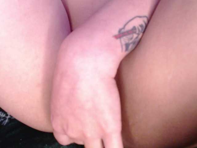 minene-mikami live cam on BongaCams