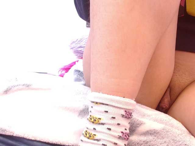 minene-mikami live cam on BongaCams