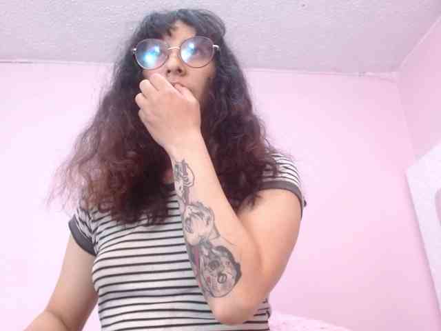 minene-mikami webcam