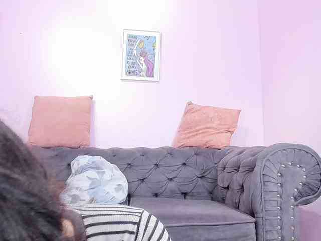 minene-mikami Live Webcam on BongaCams