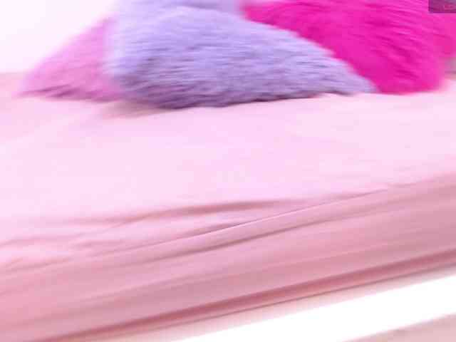 minene-mikami webcam