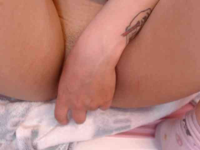 minene-mikami webcam