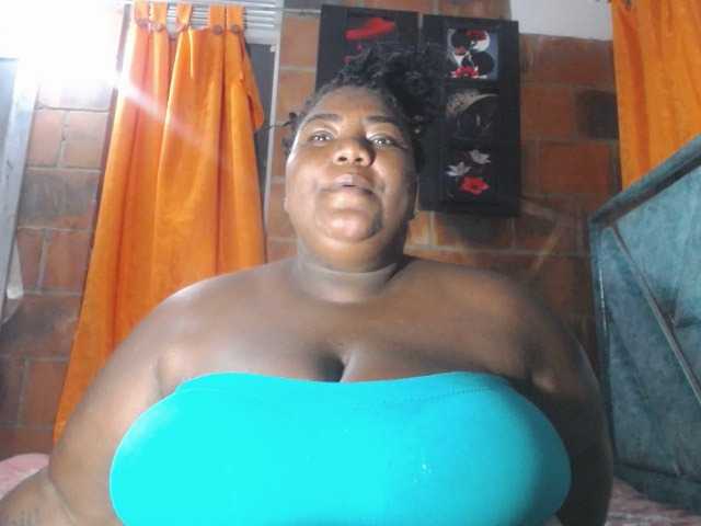 bustyboobsxxll