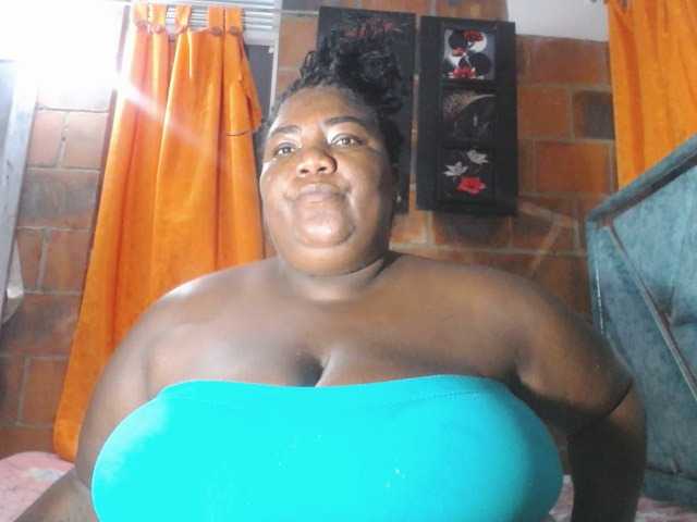 bustyboobsxxll