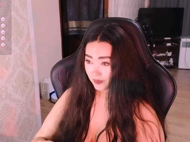 EricaWayne live cam on BongaCams
