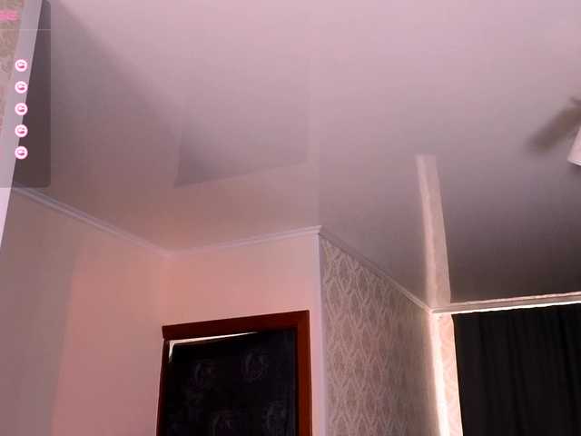 EricaWayne live cam on BongaCams