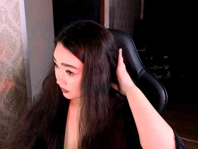 EricaWayne webcam