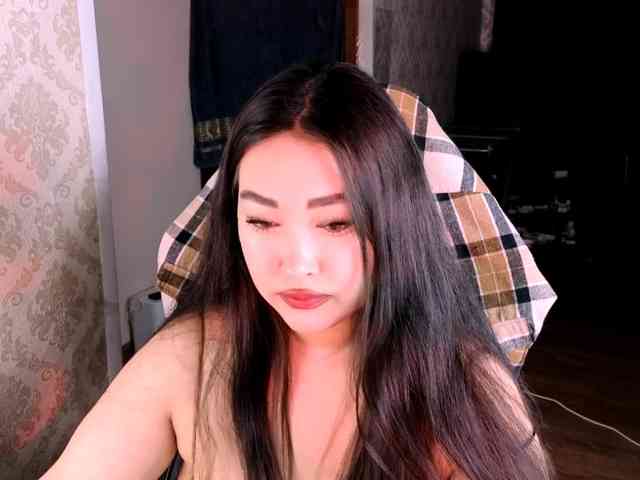 EricaWayne webcam