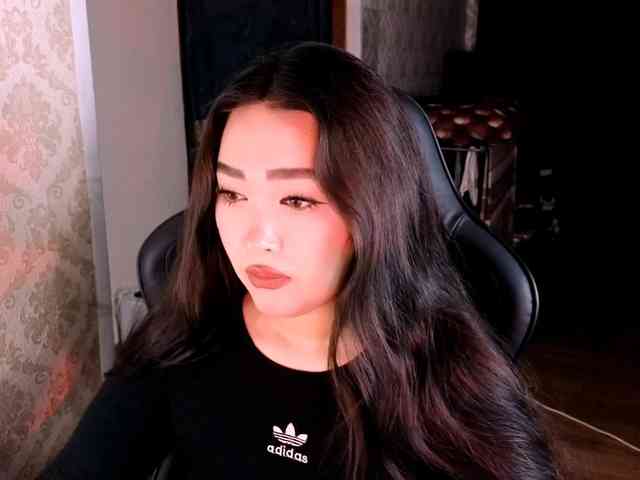 EricaWayne webcam