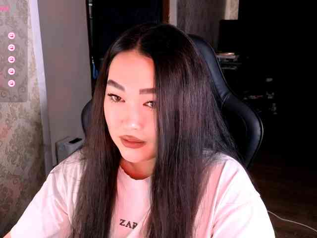 EricaWayne webcam