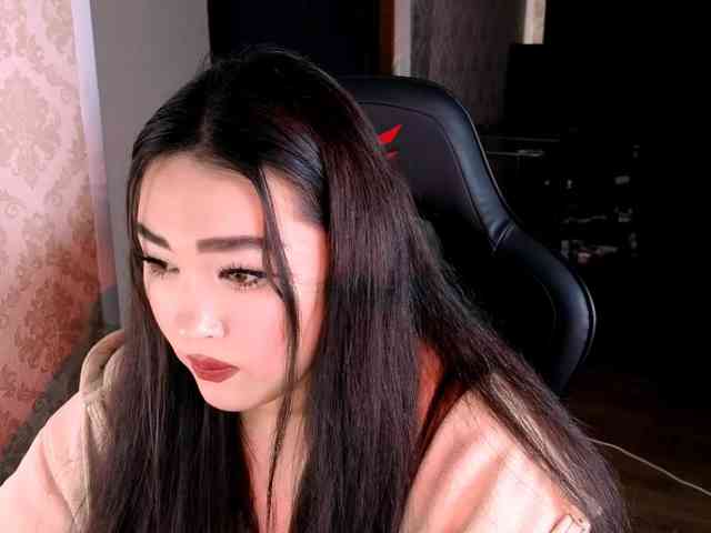 EricaWayne webcam