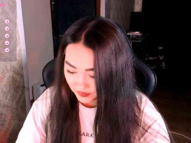 EricaWayne webcam