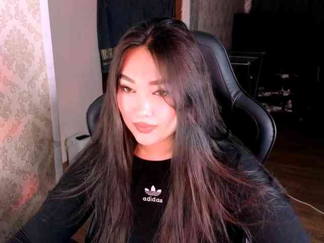EricaWayne webcam