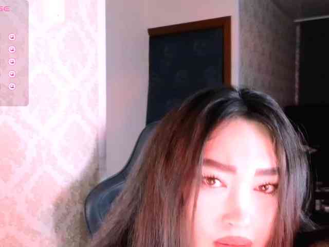 EricaWayne webcam