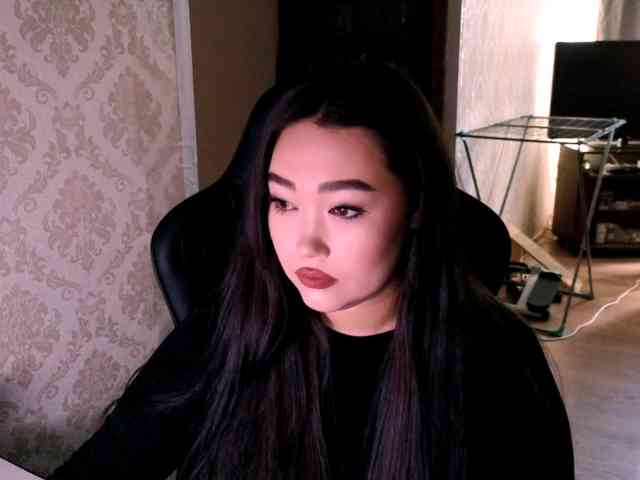 EricaWayne webcam