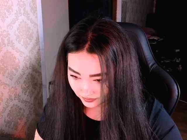 EricaWayne webcam
