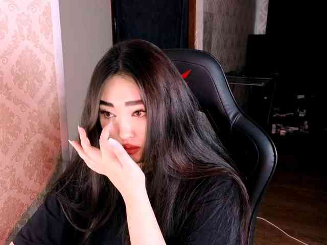 EricaWayne webcam