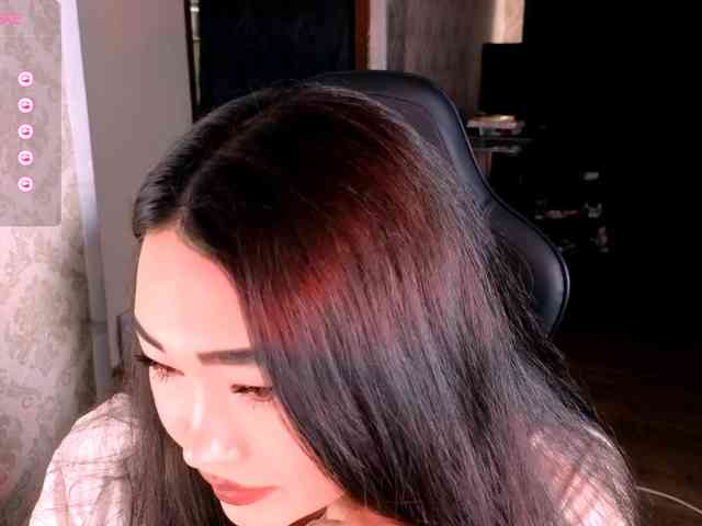 EricaWayne webcam