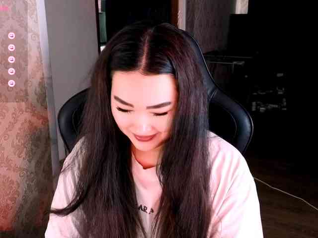 EricaWayne webcam