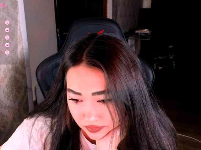 EricaWayne webcam