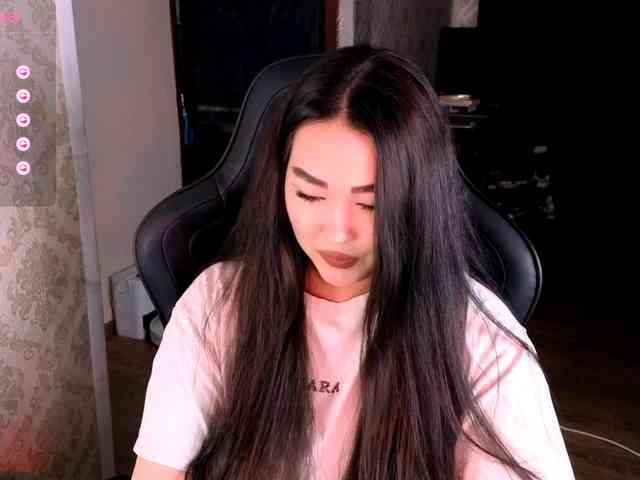 EricaWayne webcam
