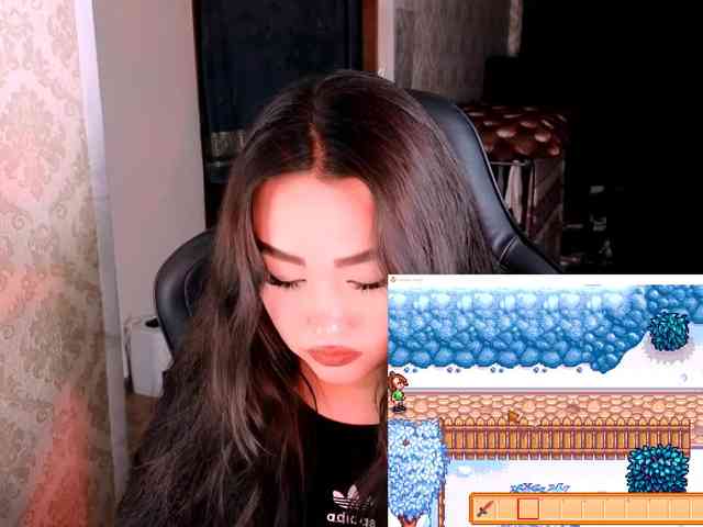 EricaWayne webcam