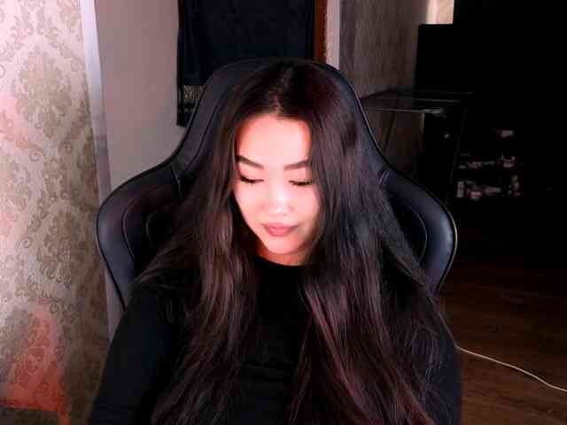 EricaWayne webcam