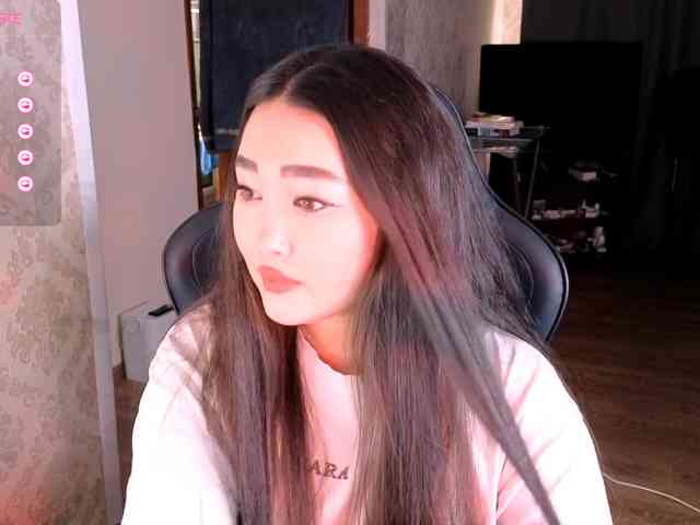 EricaWayne webcam
