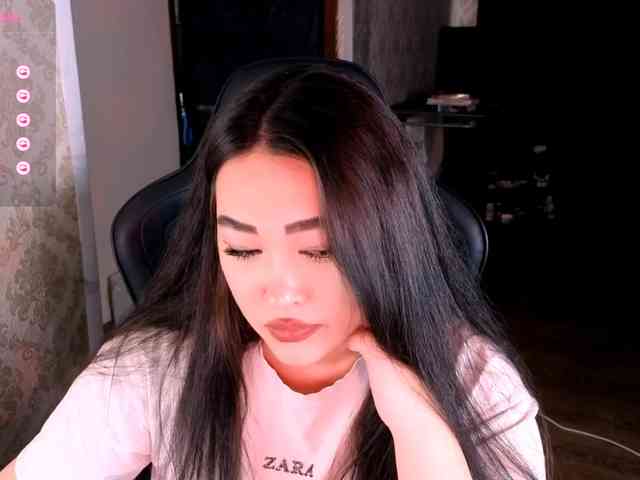 EricaWayne webcam