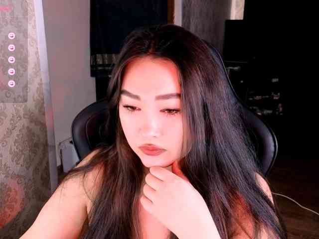 EricaWayne webcam