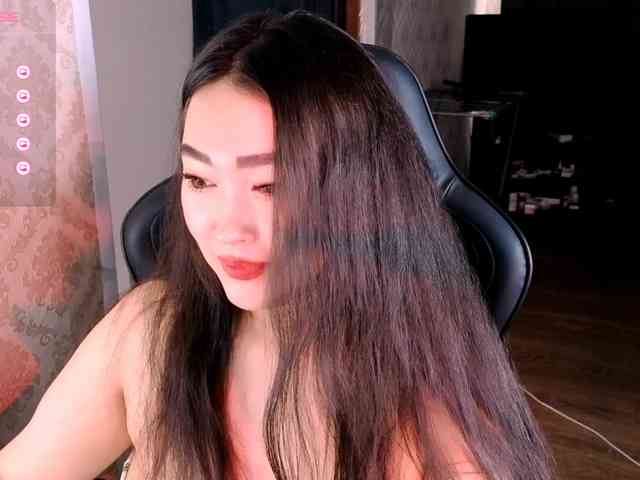EricaWayne webcam