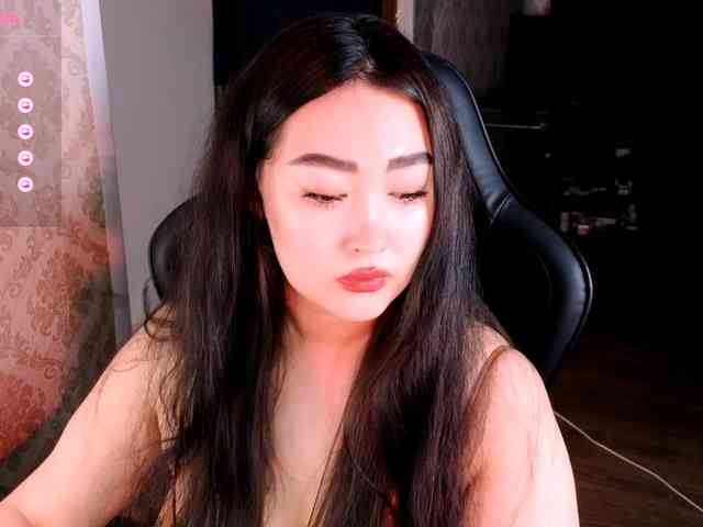 EricaWayne webcam