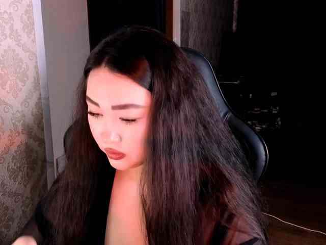 EricaWayne webcam