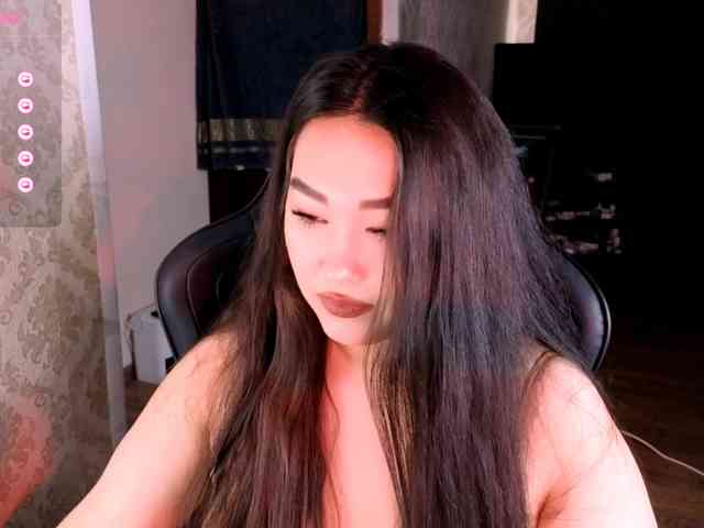 EricaWayne webcam