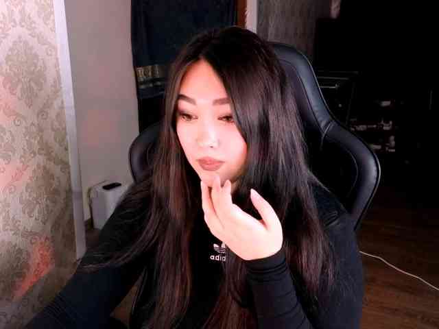 EricaWayne webcam