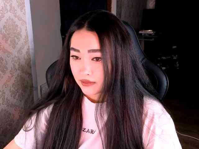 EricaWayne webcam