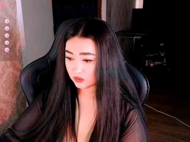 EricaWayne webcam