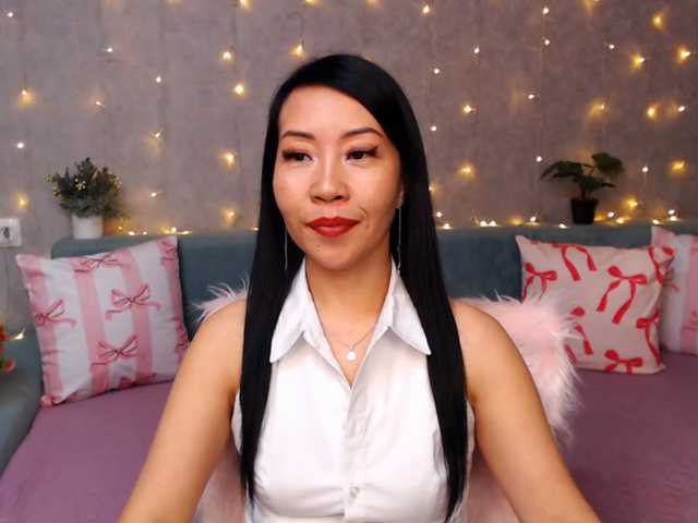 Sarahsexygirl live cam on BongaCams
