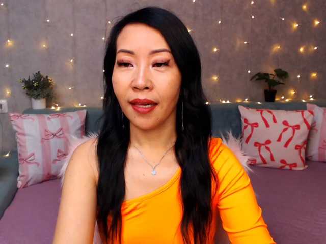 Sarahsexygirl live cam on BongaCams