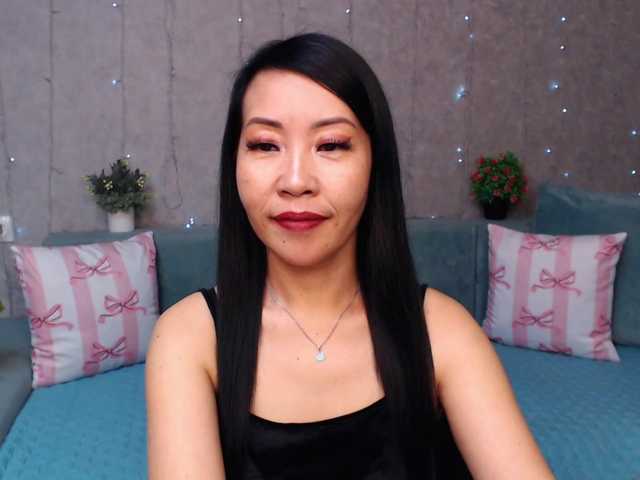 Sarahsexygirl live cam on BongaCams