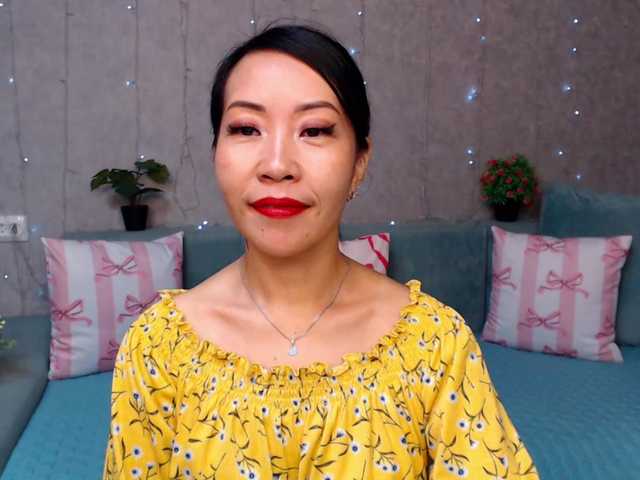 Sarahsexygirl live cam on BongaCams