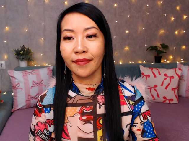 Sarahsexygirl live cam on BongaCams