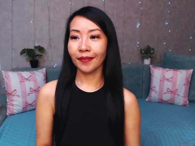Sarahsexygirl live cam on BongaCams
