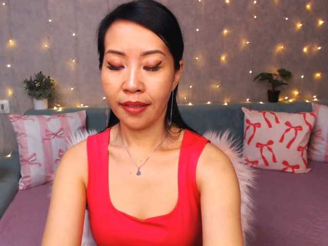 Sarahsexygirl live cam on BongaCams