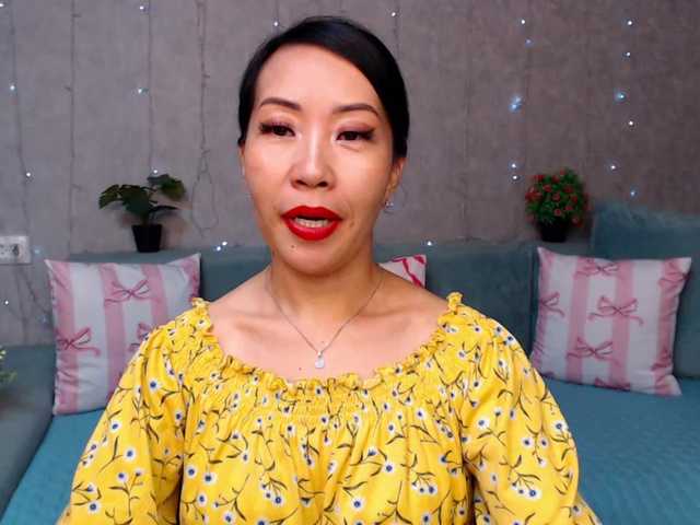 Sarahsexygirl live cam on BongaCams