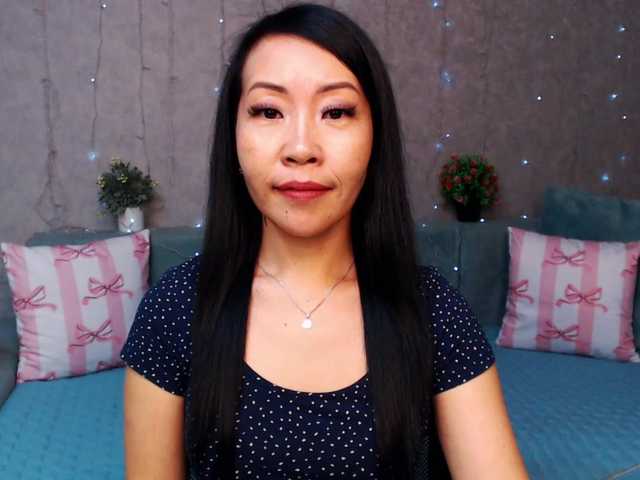 Sarahsexygirl live cam on BongaCams