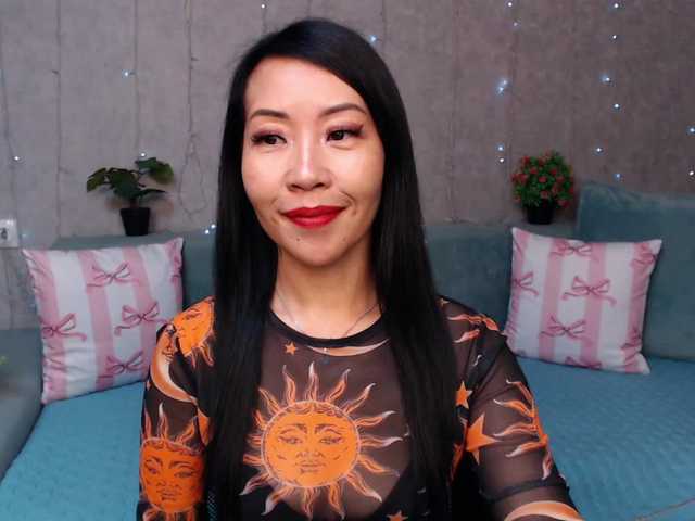 Sarahsexygirl live cam on BongaCams