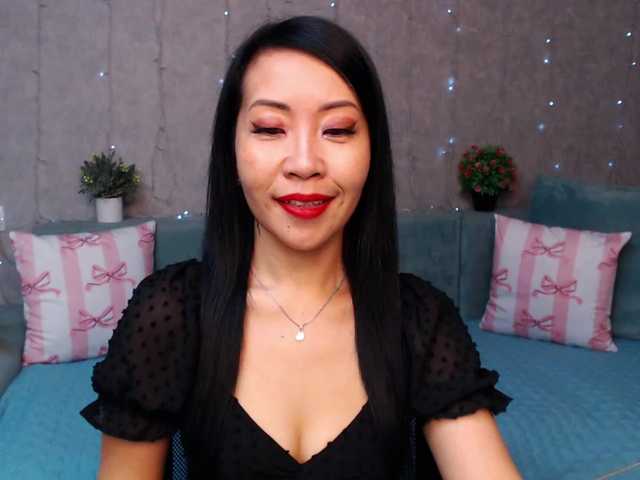 Sarahsexygirl live cam on BongaCams