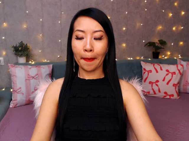 Sarahsexygirl live cam on BongaCams