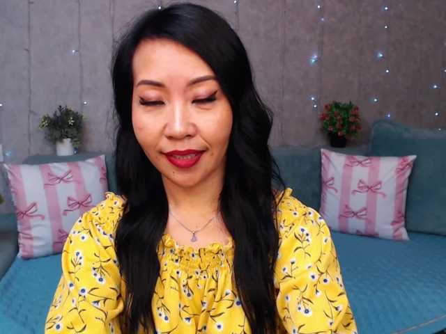 Sarahsexygirl live cam on BongaCams